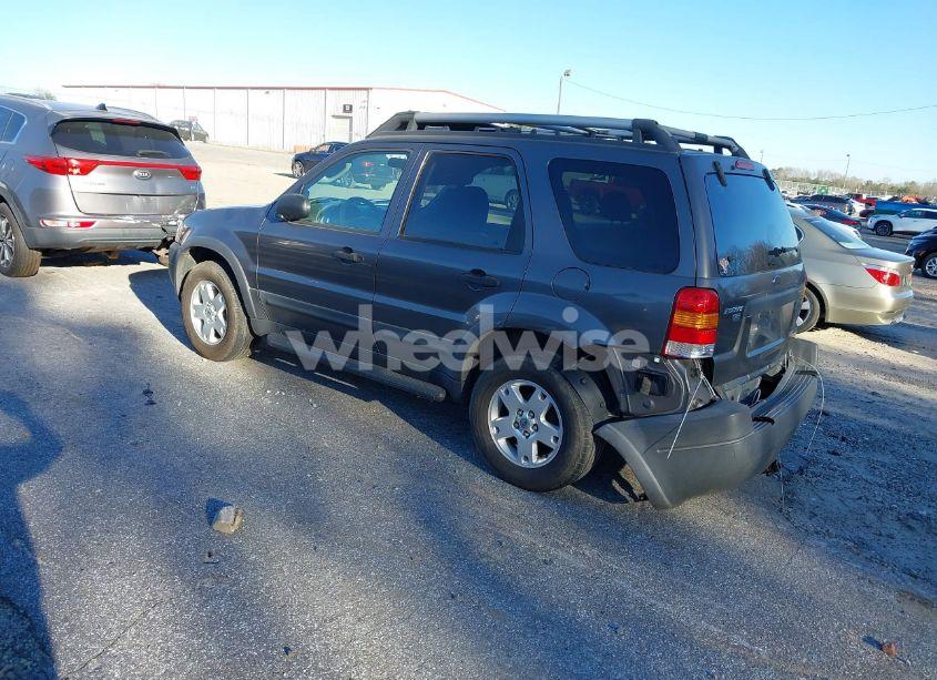 Photo 3 of 2003 Ford Escape XLT (VIN 1FMYU93143KA09661)
