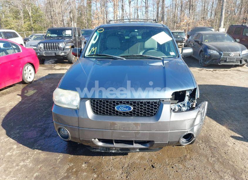 Photo 12 of 2005 Ford Escape XLT (VIN 1FMYU93145KA08173)