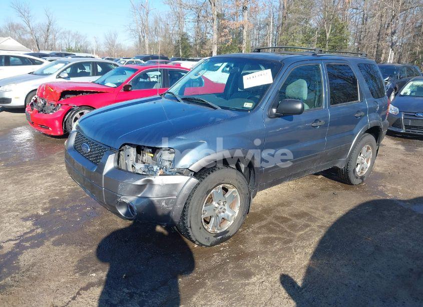 Photo 2 of 2005 Ford Escape XLT (VIN 1FMYU93145KA08173)