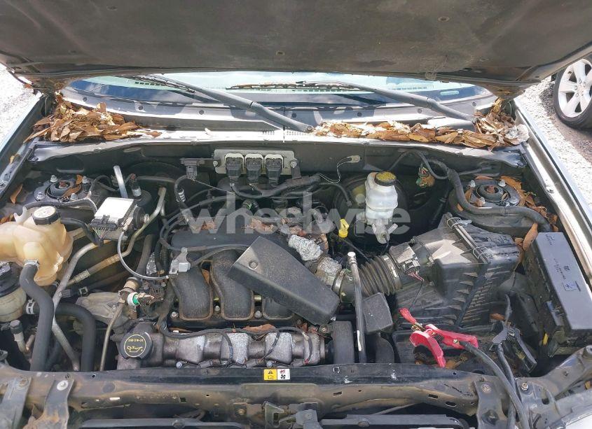 Photo 10 of 2005 Ford Escape XLT (VIN 1FMYU93145KA40265)