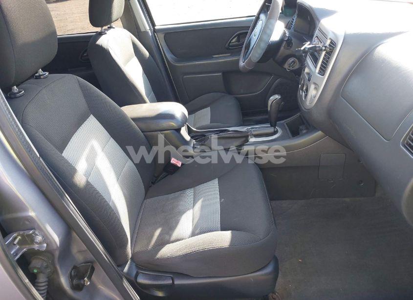 Photo 5 of 2007 Ford Escape XLT/XLT SPORT (VIN 1FMYU93147KA75469)