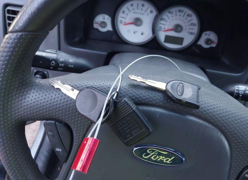 Photo 11 of 2007 Ford Escape XLT/XLT SPORT (VIN 1FMYU93147KC04357)