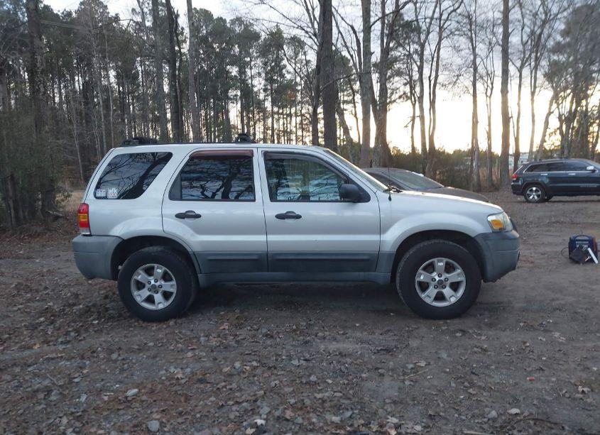 Photo 13 of 2007 Ford Escape XLT/XLT SPORT (VIN 1FMYU93147KC04357)