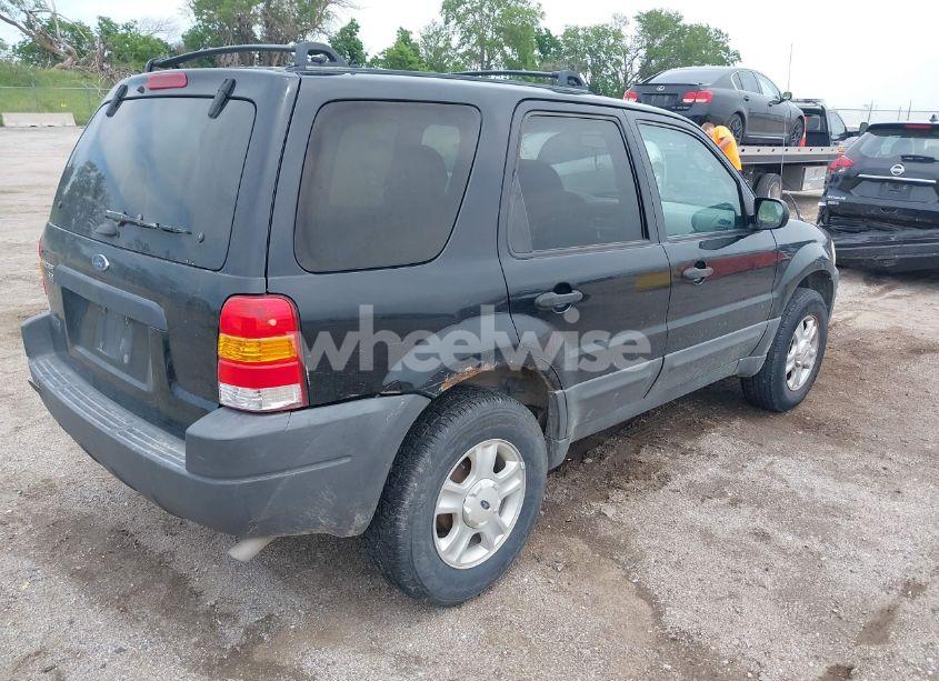 Photo 4 of 2003 Ford Escape XLT (VIN 1FMYU93153KB00986)