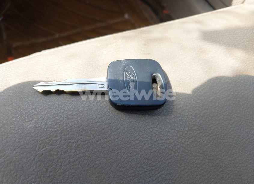 Photo 11 of 2004 Ford Escape XLT (VIN 1FMYU93154KA24168)