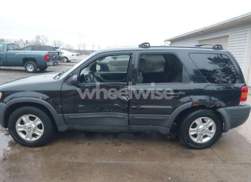 Photo 15 of 2004 Ford Escape XLT (VIN 1FMYU93154KA35073)