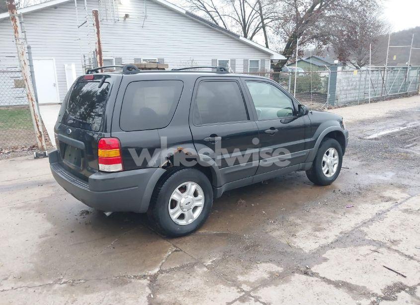 Photo 4 of 2004 Ford Escape XLT (VIN 1FMYU93154KA35073)