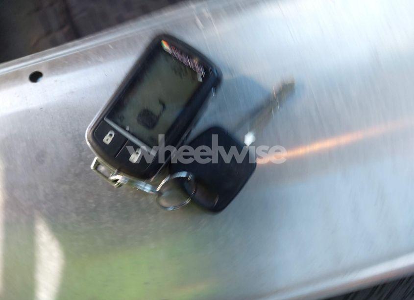 Photo 11 of 2004 Ford Escape XLT (VIN 1FMYU93154KA79798)