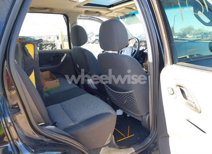 Photo 8 of 2004 Ford Escape XLT (VIN 1FMYU93154KA79798)