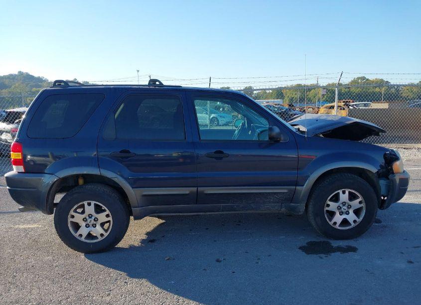 Photo 13 of 2004 Ford Escape XLT (VIN 1FMYU93154KB38266)