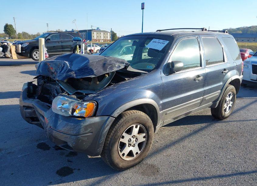 Photo 2 of 2004 Ford Escape XLT (VIN 1FMYU93154KB38266)