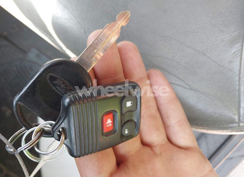 Photo 11 of 2005 Ford Escape XLT (VIN 1FMYU93155KA87661)