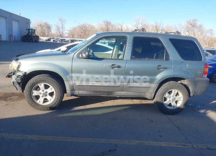 Photo 14 of 2005 Ford Escape XLT (VIN 1FMYU93155KC05319)