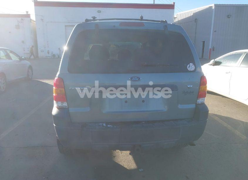 Photo 16 of 2005 Ford Escape XLT (VIN 1FMYU93155KC05319)