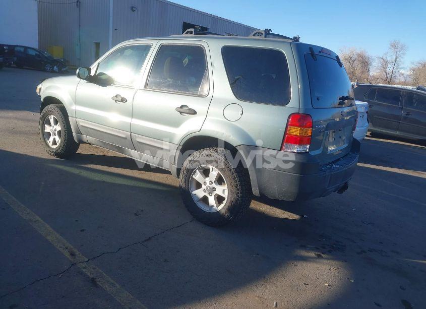 Photo 3 of 2005 Ford Escape XLT (VIN 1FMYU93155KC05319)