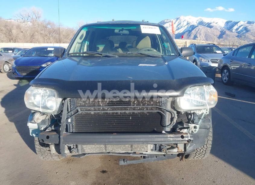 Photo 6 of 2005 Ford Escape XLT (VIN 1FMYU93155KC05319)