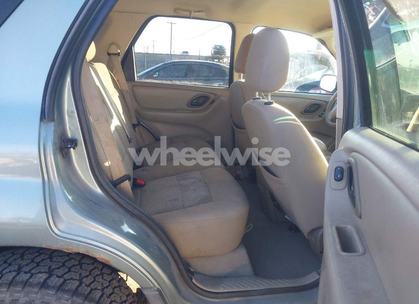 Photo 8 of 2005 Ford Escape XLT (VIN 1FMYU93155KC05319)