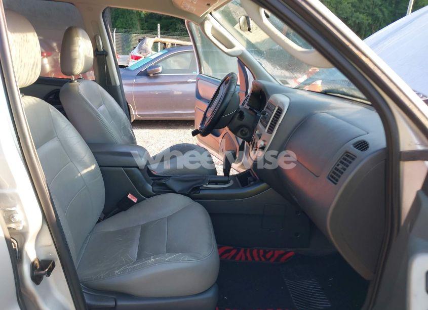 Photo 5 of 2006 Ford Escape XLT/XLT SPORT (VIN 1FMYU93156KD26045)