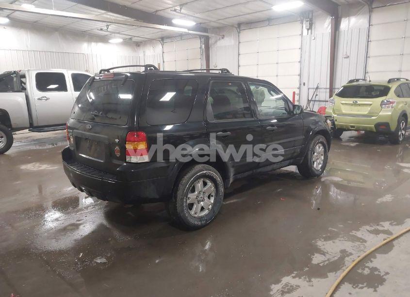 Photo 4 of 2007 Ford Escape XLT/XLT SPORT (VIN 1FMYU93157KA16611)