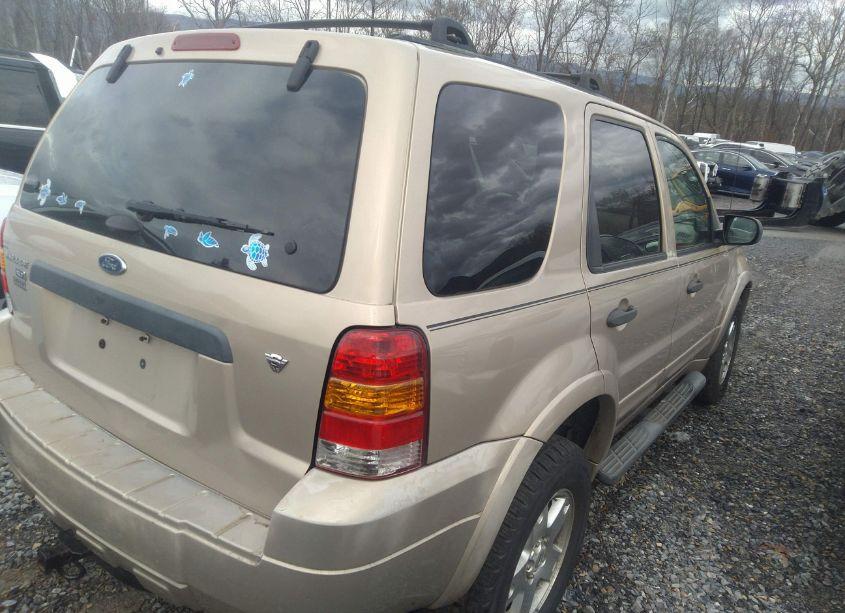 Photo 4 of 2007 Ford Escape XLT/XLT SPORT (VIN 1FMYU93157KA28385)