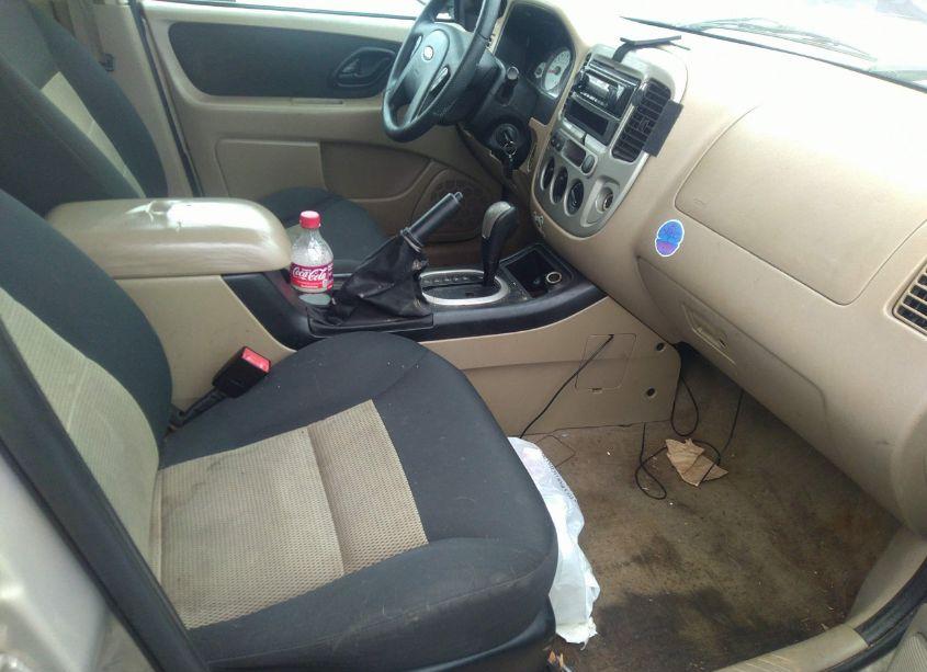 Photo 5 of 2007 Ford Escape XLT/XLT SPORT (VIN 1FMYU93157KA28385)