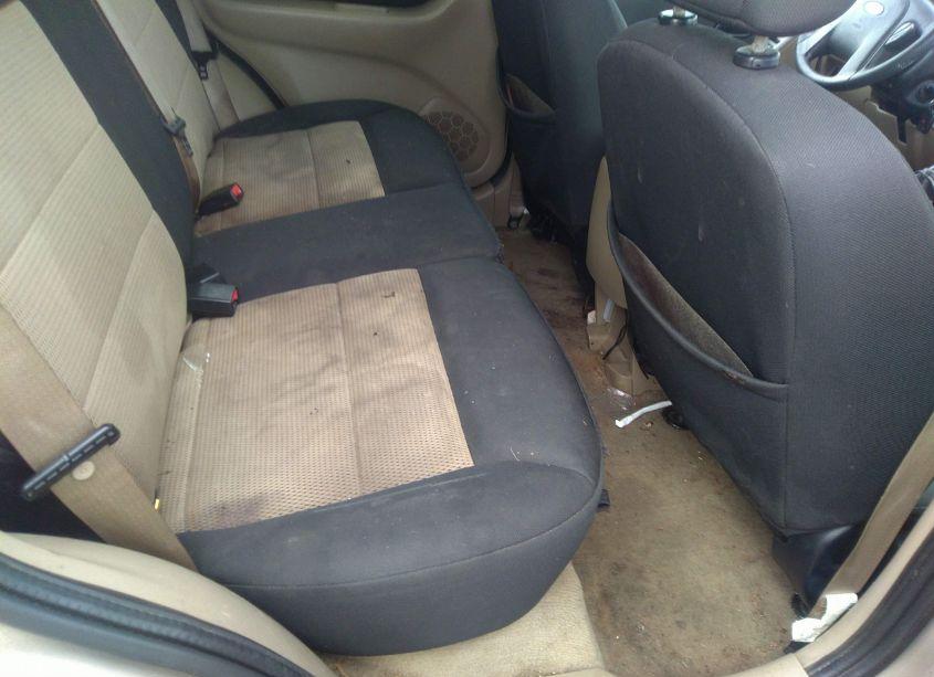 Photo 8 of 2007 Ford Escape XLT/XLT SPORT (VIN 1FMYU93157KA28385)