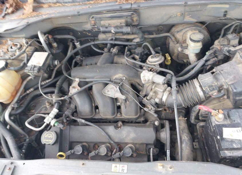 Photo 10 of 2003 Ford Escape XLT (VIN 1FMYU93163KE08586)