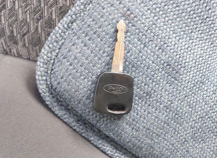 Photo 11 of 2003 Ford Escape XLT (VIN 1FMYU93163KE08586)