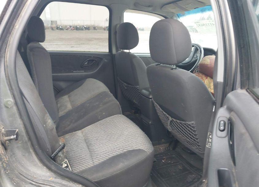 Photo 8 of 2003 Ford Escape XLT (VIN 1FMYU93163KE08586)
