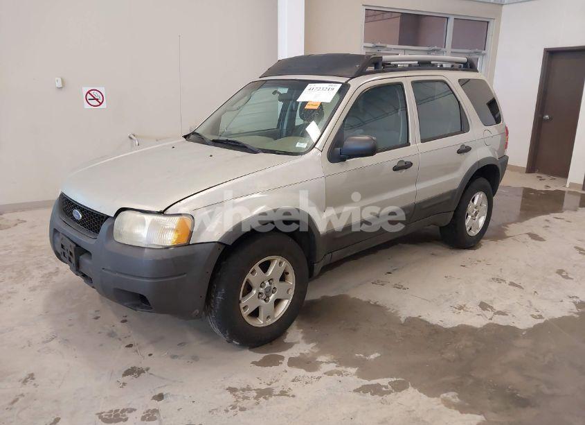 Photo 2 of 2004 Ford Escape XLT (VIN 1FMYU93164KB05521)