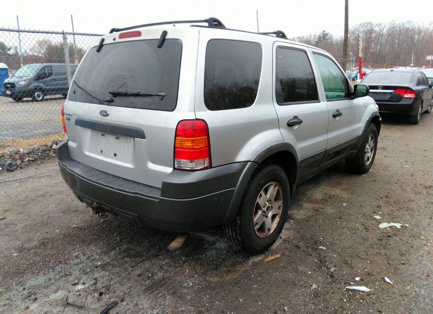 Photo 4 of 2005 Ford Escape XLT (VIN 1FMYU93165KA22480)