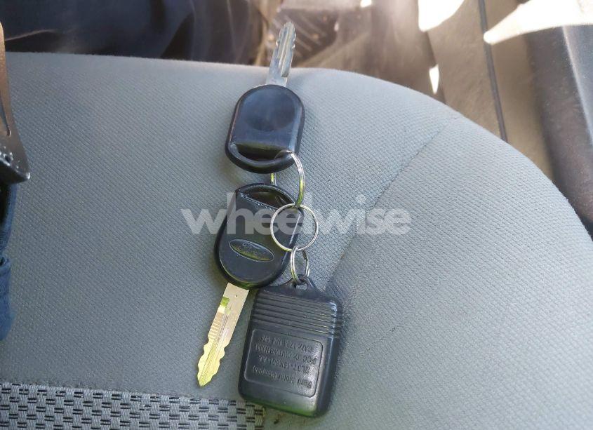 Photo 11 of 2006 Ford Escape XLT/XLT SPORT (VIN 1FMYU93166KA88481)