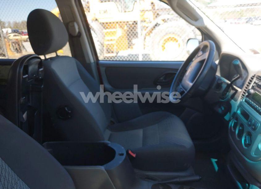 Photo 5 of 2003 Ford Escape XLT (VIN 1FMYU93173KB11200)