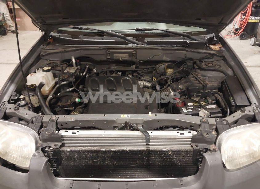 Photo 10 of 2003 Ford Escape XLT (VIN 1FMYU93173KB24819)