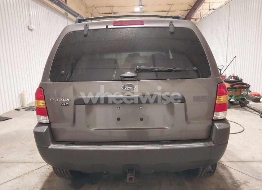 Photo 16 of 2003 Ford Escape XLT (VIN 1FMYU93173KB24819)