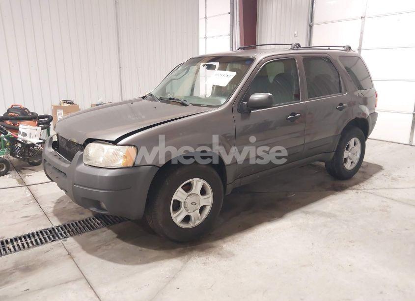 Photo 2 of 2003 Ford Escape XLT (VIN 1FMYU93173KB24819)