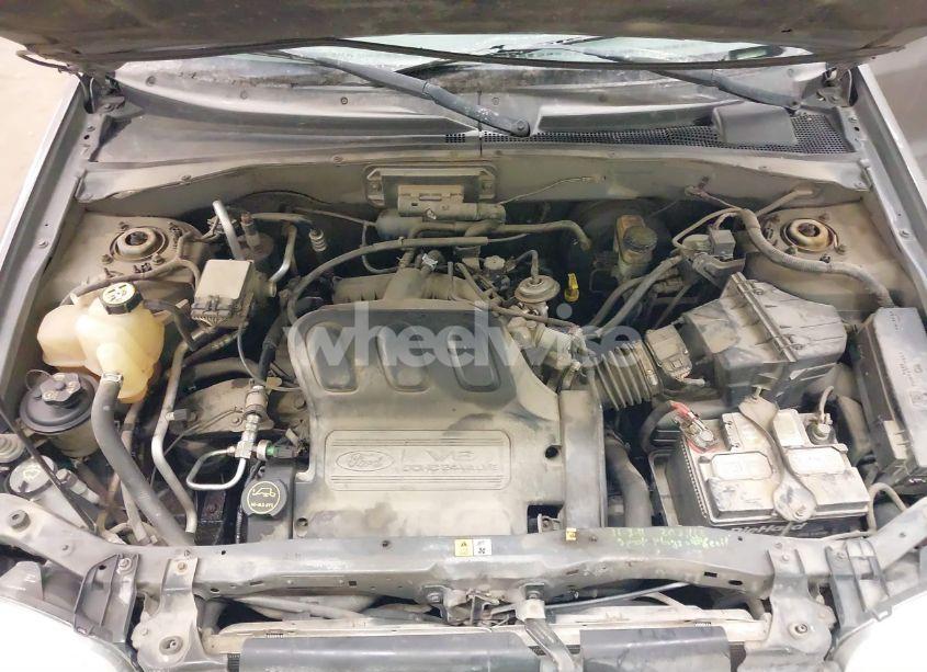 Photo 10 of 2004 Ford Escape XLT (VIN 1FMYU93174KA69760)