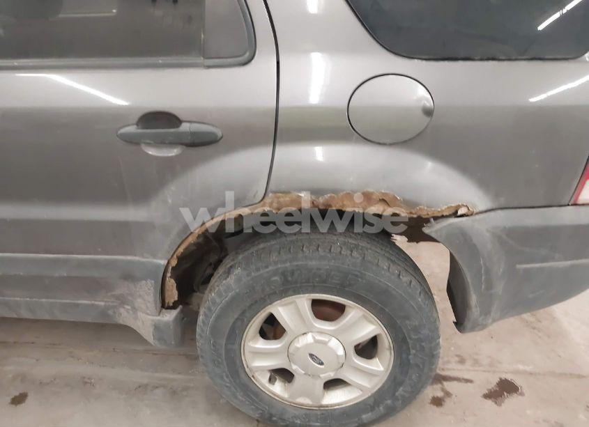 Photo 6 of 2004 Ford Escape XLT (VIN 1FMYU93174KA69760)