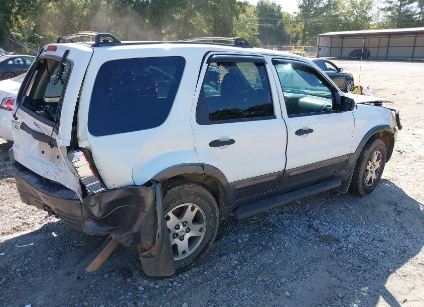 Photo 4 of 2005 Ford Escape XLT (VIN 1FMYU93175KA14808)
