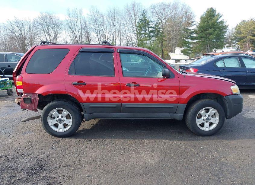Photo 13 of 2005 Ford Escape XLT (VIN 1FMYU93175KD62432)