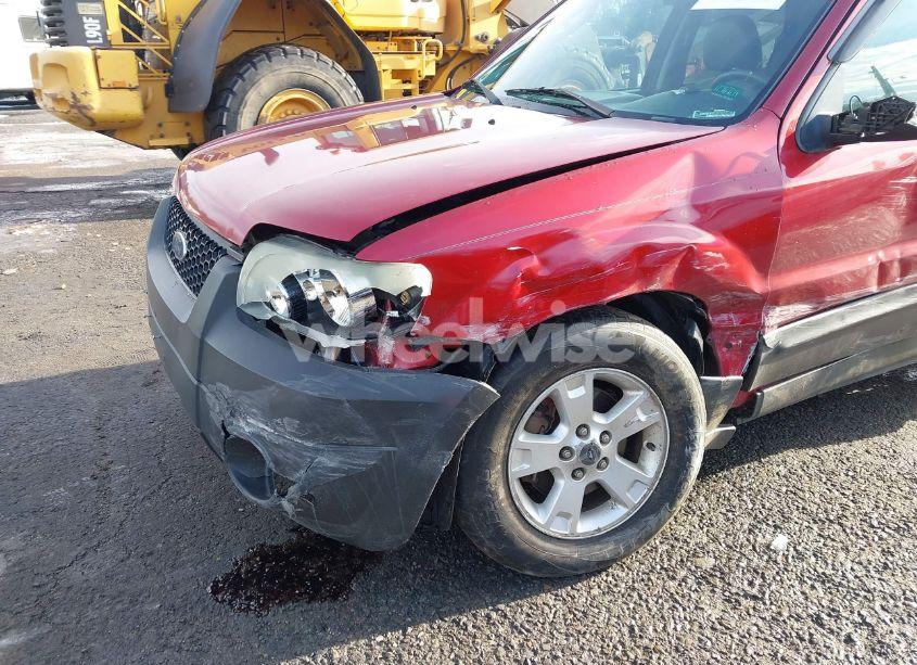 Photo 6 of 2005 Ford Escape XLT (VIN 1FMYU93175KD62432)