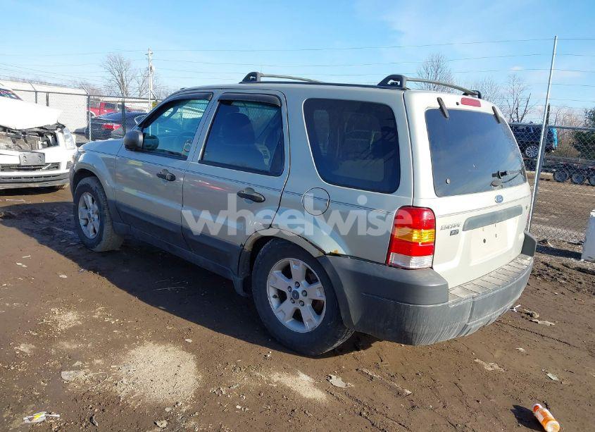 Photo 3 of 2006 Ford Escape XLT/XLT SPORT (VIN 1FMYU93176KA46062)