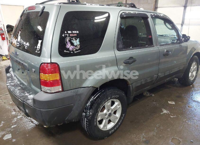 Photo 4 of 2006 Ford Escape (VIN 1FMYU93176KD26077)