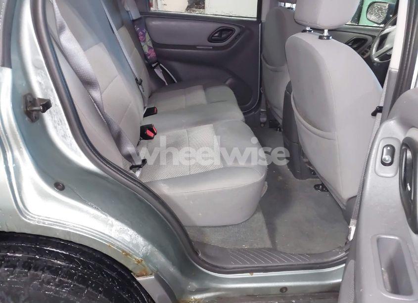 Photo 8 of 2006 Ford Escape (VIN 1FMYU93176KD26077)