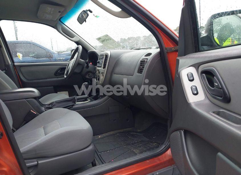 Photo 5 of 2007 Ford Escape XLT/XLT SPORT (VIN 1FMYU93177KA38867)