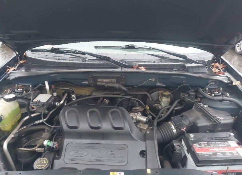 Photo 10 of 2004 Ford Escape XLT (VIN 1FMYU93184DA08714)