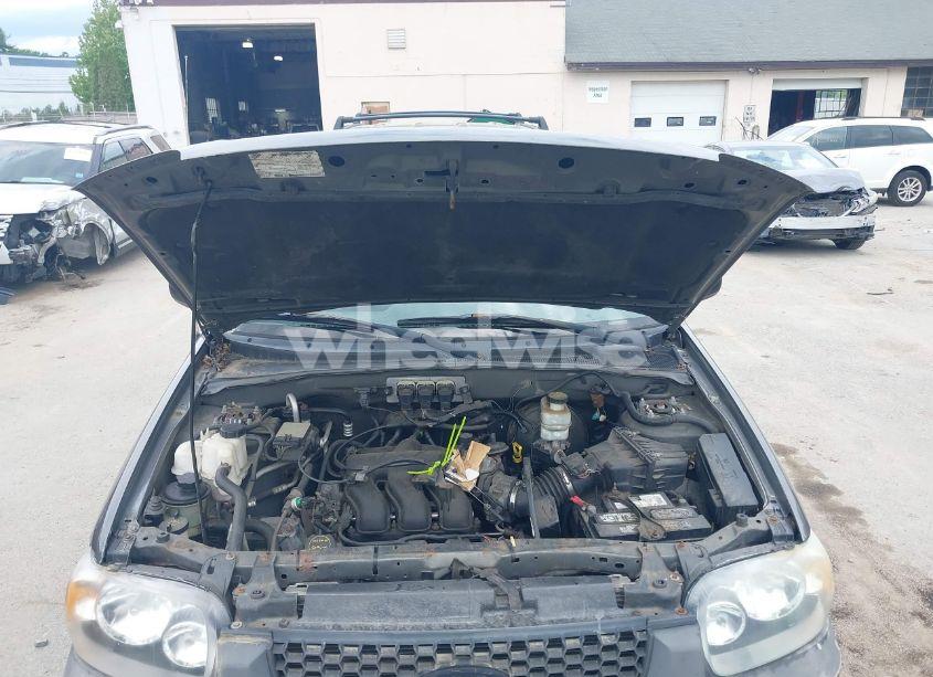 Photo 10 of 2005 Ford Escape XLT (VIN 1FMYU93185DA12392)