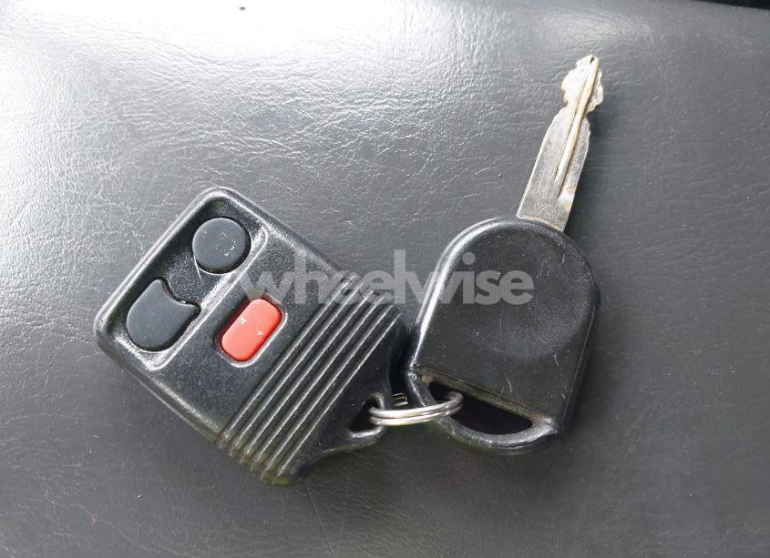 Photo 11 of 2005 Ford Escape XLT (VIN 1FMYU93185DA12392)