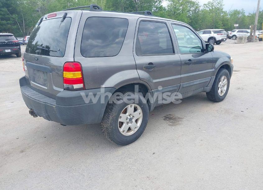 Photo 4 of 2005 Ford Escape XLT (VIN 1FMYU93185DA12392)