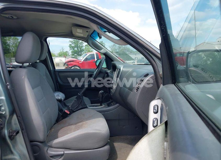 Photo 5 of 2006 Ford Escape XLT/XLT SPORT (VIN 1FMYU93186KA84383)